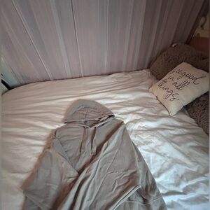 Super comfy perfect for fall all in motion hoodie. Fabric is so comfy.cute color